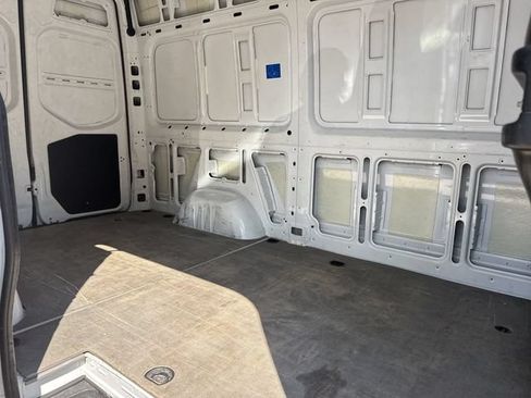 Used 2022 Mercedes-Benz Sprinter 2500 image 18