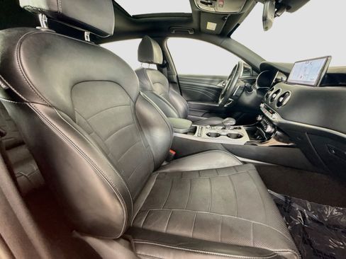 Used 2023 Kia Stinger GT2 RWD image 31