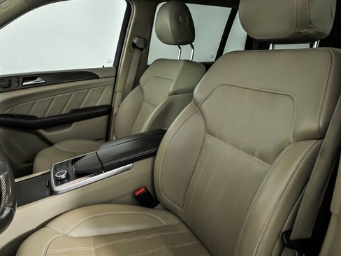 Used 2016 Mercedes-Benz GL 320 BlueTEC 4MATIC image 19