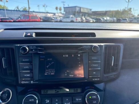 Used 2016 Toyota RAV4 SE FWD image 14