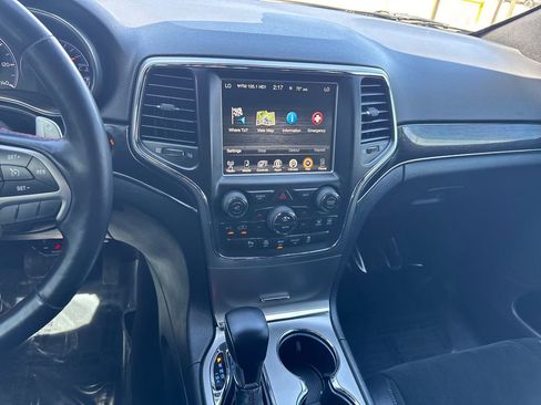 Used 2017 Jeep Grand Cherokee Trailhawk image 17