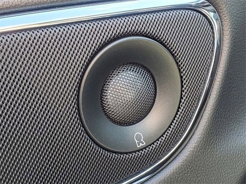 Used 2019 Lincoln Continental Reserve image 15