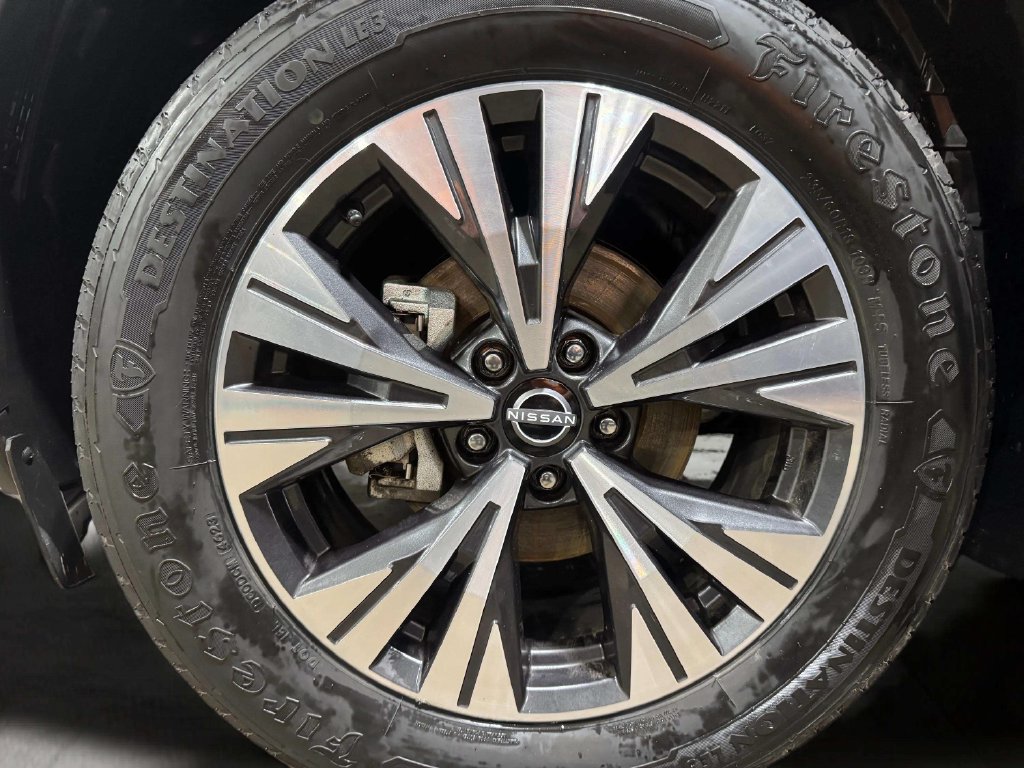 Used 2023 Nissan Rogue SV AWD/4WD image 29