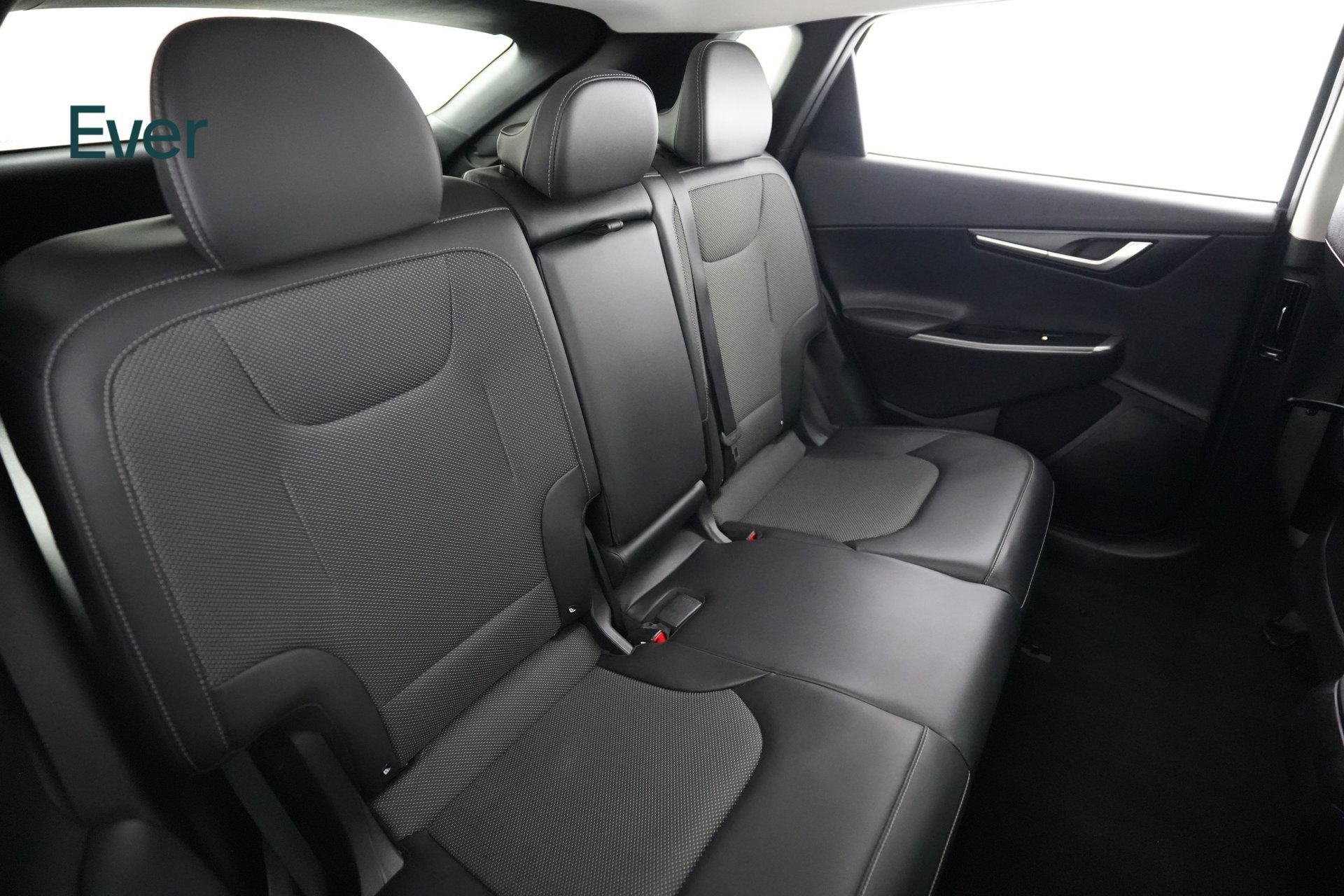 Used 2024 Kia EV6 Light RWD image 5