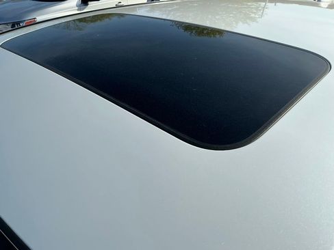 Used 2021 Honda CR-V EX-L image 5