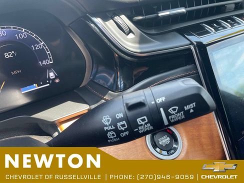 Used 2022 Jeep Grand Cherokee L Summit AWD/4WD image 17