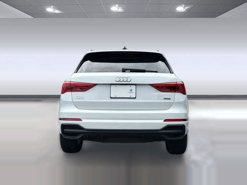 Used 2024 Audi Q3 2.0T Premium AWD/4WD image 10