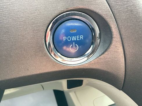 Used 2012 Toyota Prius Two image 16