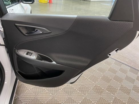 Used 2024 Chevrolet Malibu LT image 11