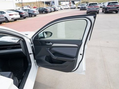 New 2026 Volkswagen Jetta SE image 14
