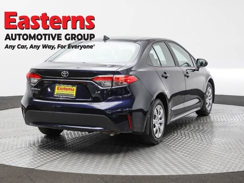 Used 2022 Toyota Corolla LE w/ Carpet Mat Package (TMS) image 5