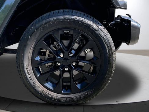 Certified 2021 Jeep Wrangler Unlimited Sahara AWD/4WD image 33