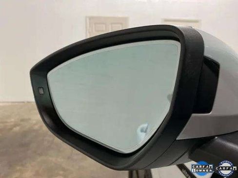 Used 2024 Audi Q8 e-tron Premium image 96