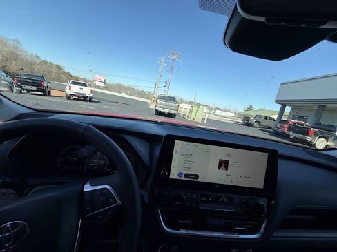 Used 2026 Toyota Grand Highlander Limited image 10