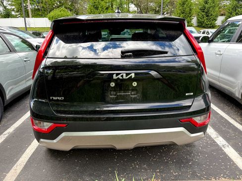 Certified 2023 Kia Niro LX FWD image 5
