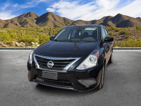 Used 2019 Nissan Versa SV FWD image 16