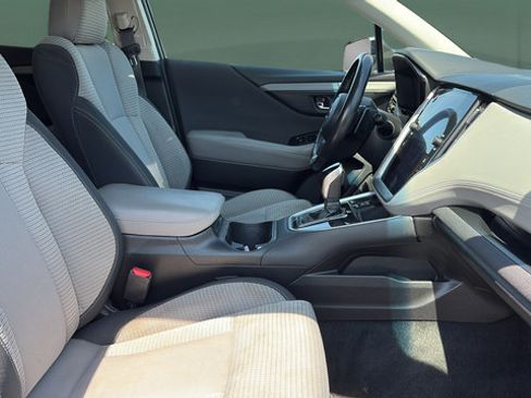 Used 2022 Subaru Outback Premium AWD/4WD image 29
