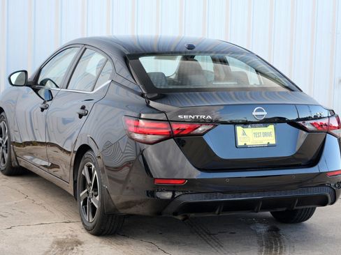 Used 2024 Nissan Sentra SV image 43
