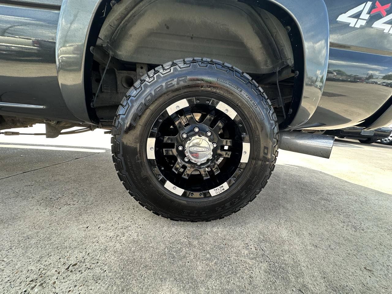 Used 2005 GMC Sierra 2500 SLE w/ Heavy-Duty Power Package AWD/4WD image 22