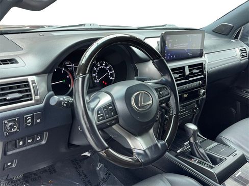 Used 2023 Lexus GX 460 Premium w/ Accessory Package image 14