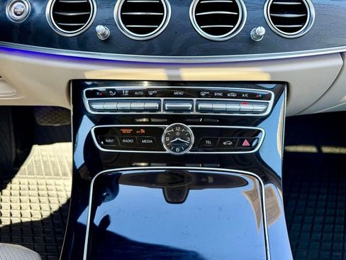 Used 2017 Mercedes-Benz E 300 4MATIC image 20