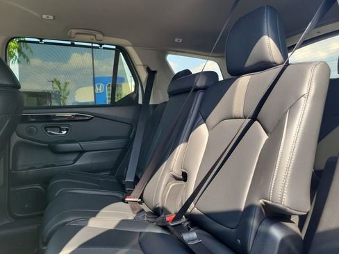 Certified 2025 Honda Pilot EX-L image 26