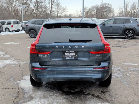 Certified 2023 Volvo XC60 B5 Core image 6