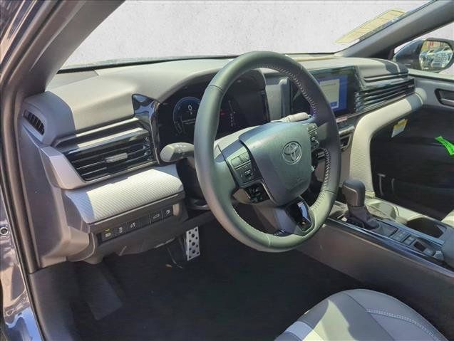 Used 2026 Toyota Camry SE FWD image 14