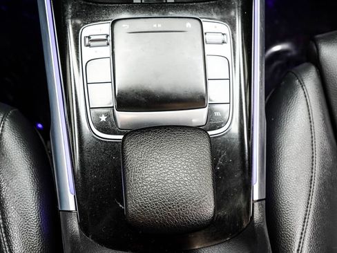 Used 2020 Mercedes-Benz GLB 250 image 25