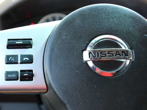 Used 2015 Nissan Frontier PRO-4X AWD/4WD image 19