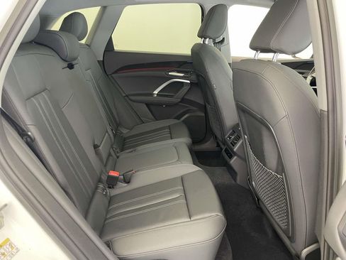 Certified 2025 Audi Q5 Premium w/ Convenience Package AWD/4WD image 21