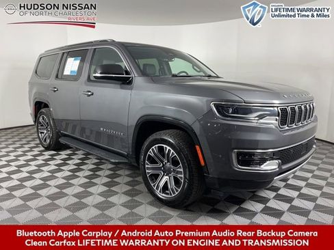 Used 2024 Jeep Wagoneer Series II w/ Flexible Seating Group image 1