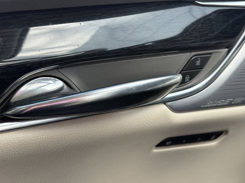 Used 2020 Cadillac XT6 Premium Luxury image 30