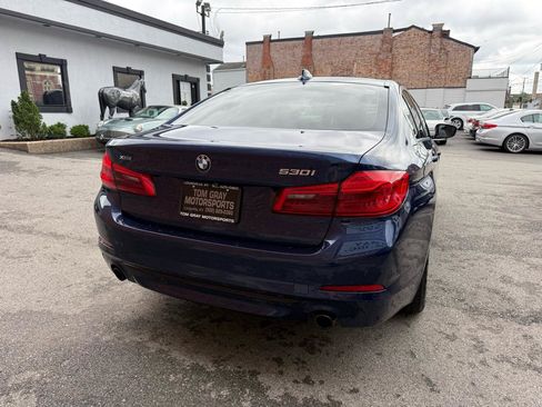 Used 2019 BMW 530i xDrive w/ Convenience Package AWD/4WD image 3