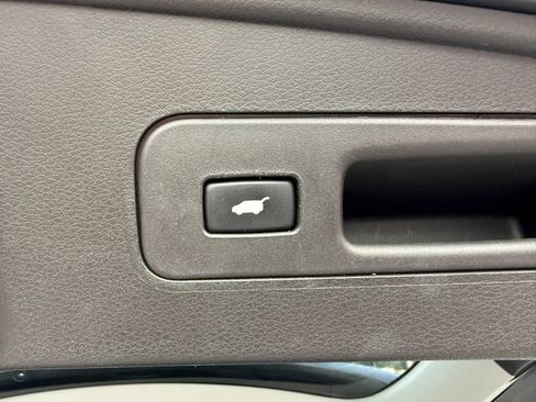 Used 2017 Acura MDX SH-AWD image 32