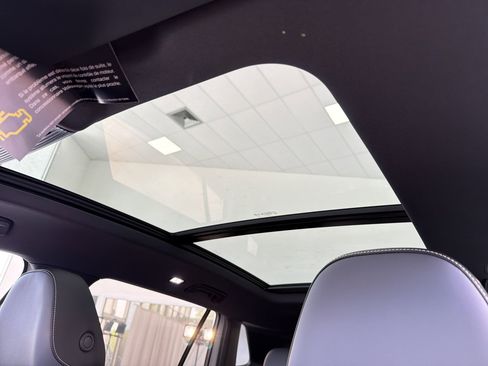 New 2026 Volkswagen Tiguan SE R-Line FWD image 16