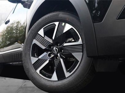 New 2026 Nissan Kicks SV w/ SV Premium Package