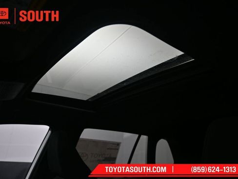 New 2026 Toyota RAV4 SE w/ Convenience Package AWD/4WD image 21
