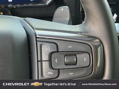Used 2025 Chevrolet Silverado 1500 High Country w/ High Country Premium Package AWD/4WD image 16