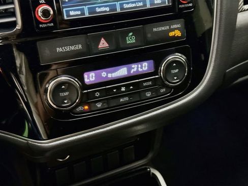 Used 2017 Mitsubishi Outlander ES FWD image 15