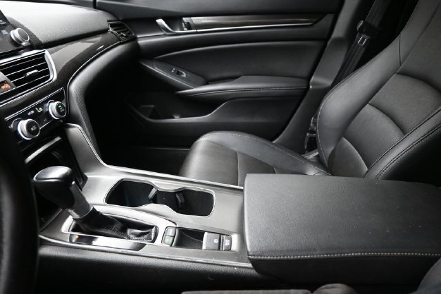 Used 2019 Honda Accord Sport image 13