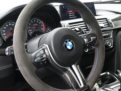 Used 2018 BMW M3 RWD image 8