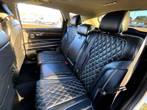 Used 2023 Genesis GV80 3.5T w/ Prestige Matte Package image 19