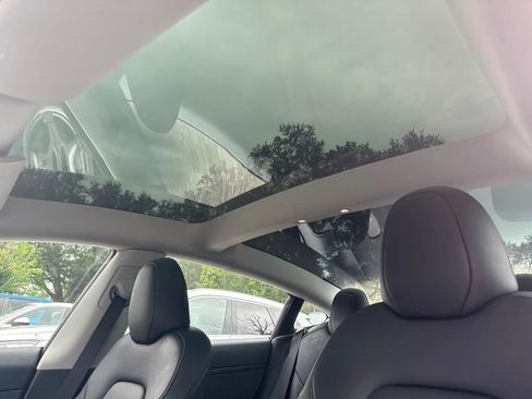 Used 2023 Tesla Model 3 Standard Range RWD image 16