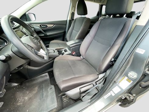 Used 2019 Nissan Rogue Sport S w/ Appearance Package FWD image 12