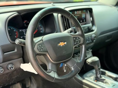 Used 2015 Chevrolet Colorado Z71 AWD/4WD image 8