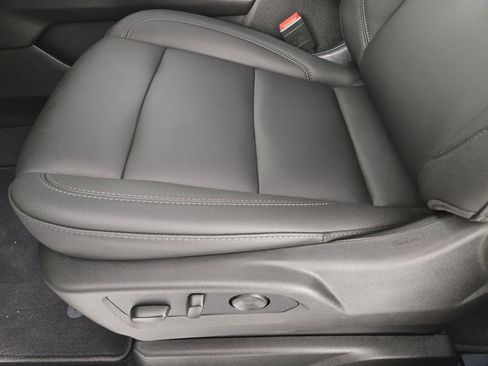 New 2026 Chevrolet Suburban LT w/ Comfort Package RWD image 24