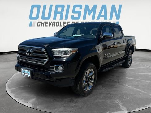 Used 2017 Toyota Tacoma Limited w/ Tow Package AWD/4WD image 2