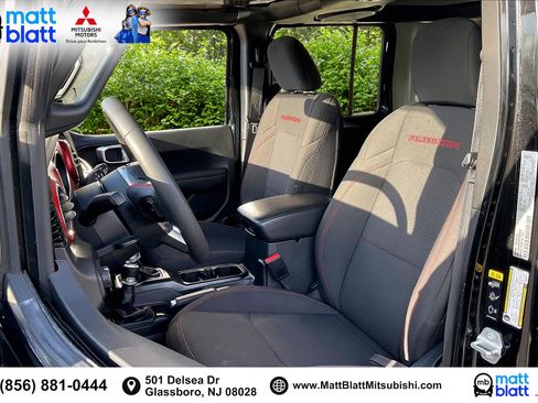 Used 2023 Jeep Wrangler Rubicon image 25