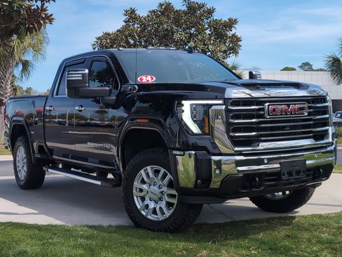 Used 2024 GMC Sierra 2500 SLT w/ SLT Premium Package AWD/4WD image 2
